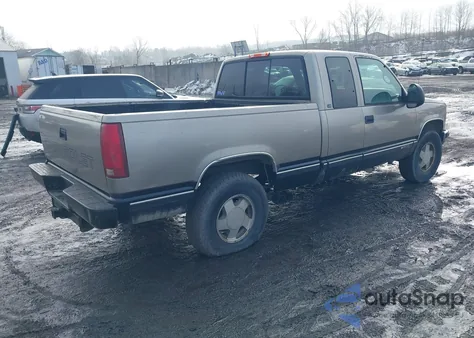 1999 Chevrolet K1500 Ls z USA, uszkodzony, nr VIN 1GCEK19R8XR112610